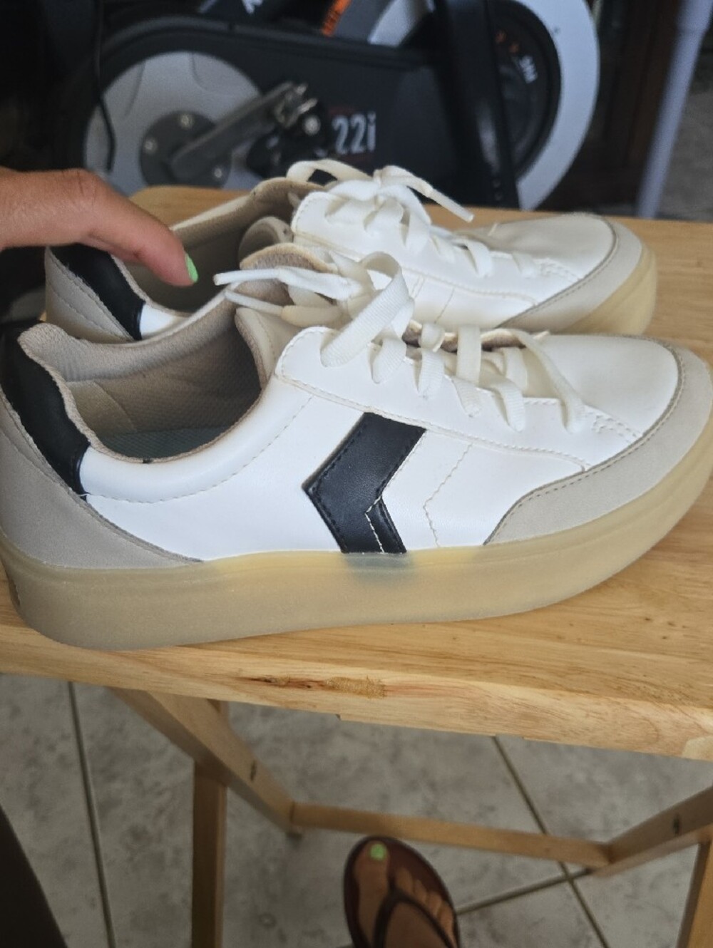Dr. Scholl's Women's Cream and Black Platform Sneakers - Picture 8 of 9
